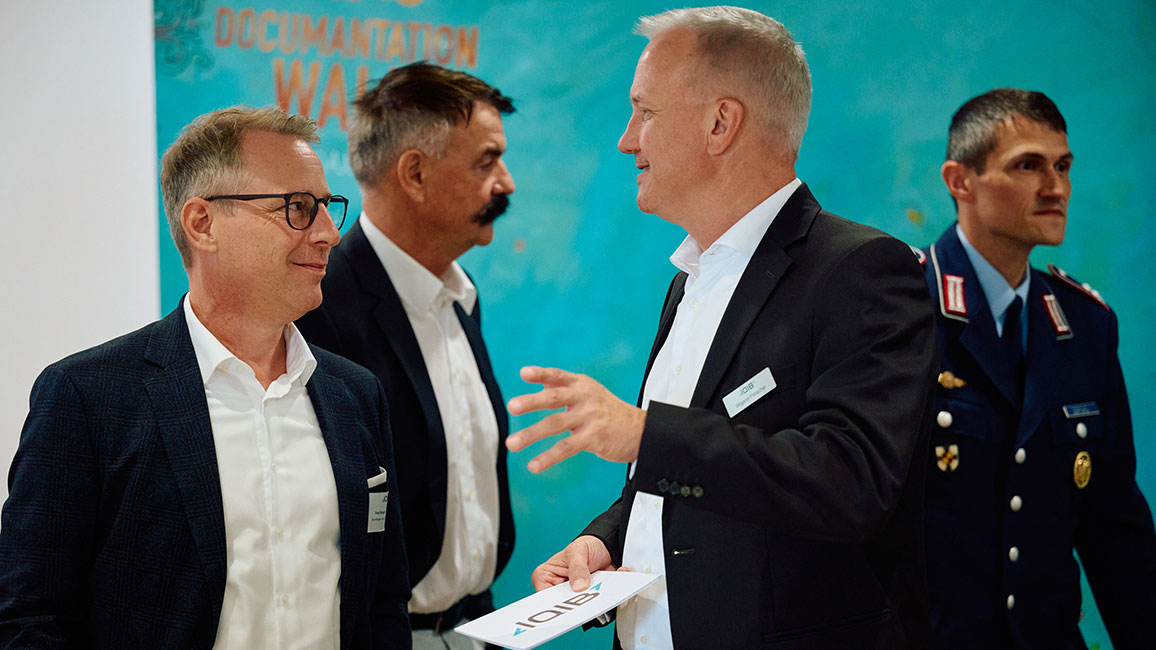 Veranstaltungsraum mit Menschen